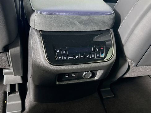 New 2026 INFINITI QX80 4WD w/ Sport Exterior Package image 30