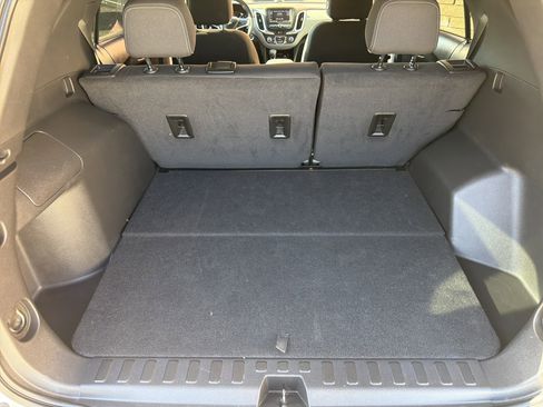 Used 2023 Chevrolet Equinox LS w/ LS Convenience Package image 5