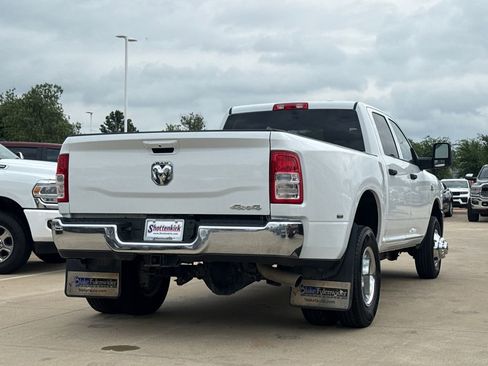 Used 2024 RAM 3500 Tradesman w/ Chrome Appearance Group AWD/4WD image 9