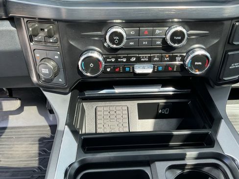 Used 2025 Ford F350 Lariat w/ Black Appearance Package AWD/4WD image 11