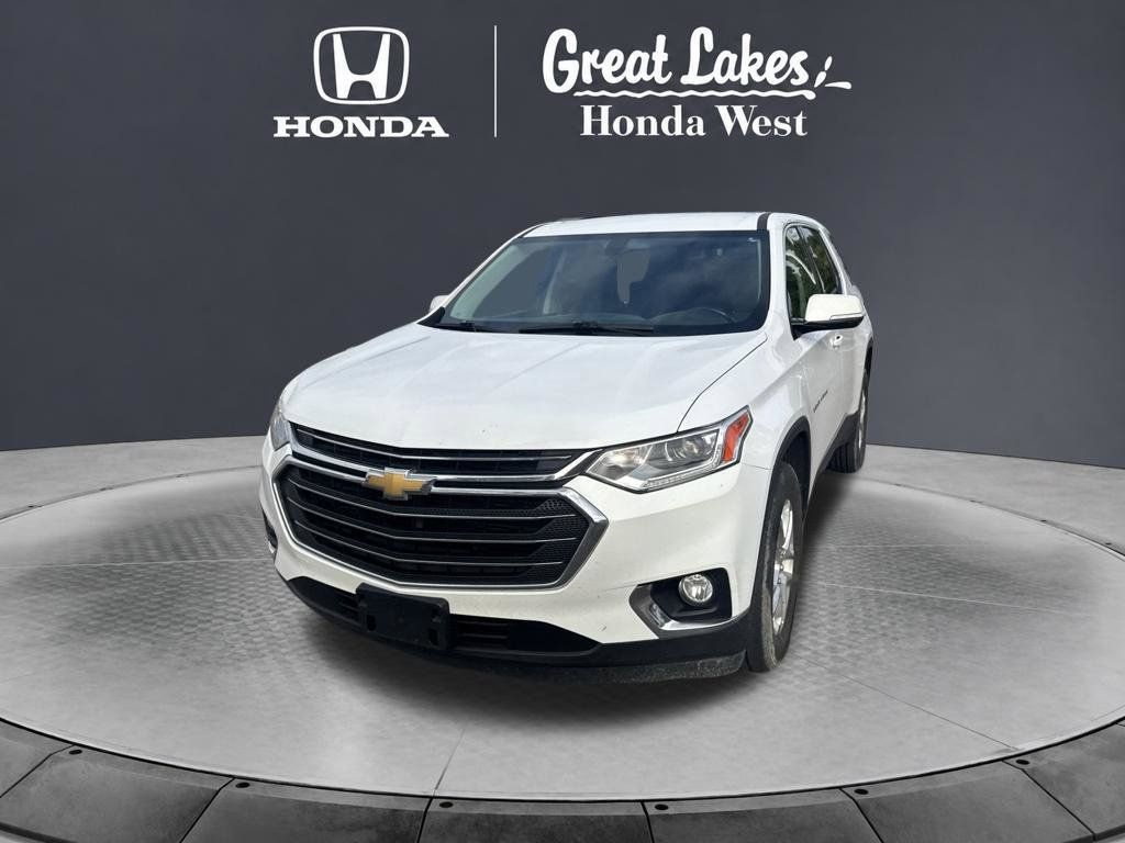 Used 2019 Chevrolet Traverse LT FWD image 2
