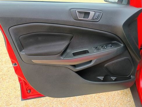 Used 2020 Ford EcoSport SE FWD image 22