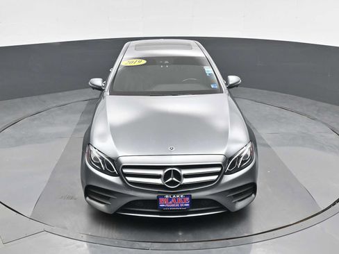 Used 2019 Mercedes-Benz E 300 4MATIC image 22