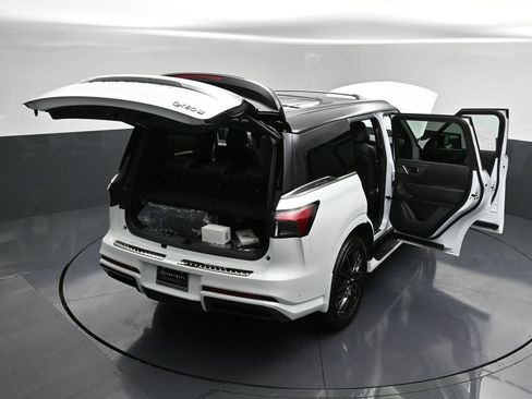 New 2026 INFINITI QX80 Autograph image 39