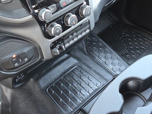 New 2026 RAM 5500 Tradesman w/ Chrome Appearance Group image 15