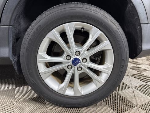 Used 2017 Ford Escape SE FWD image 12