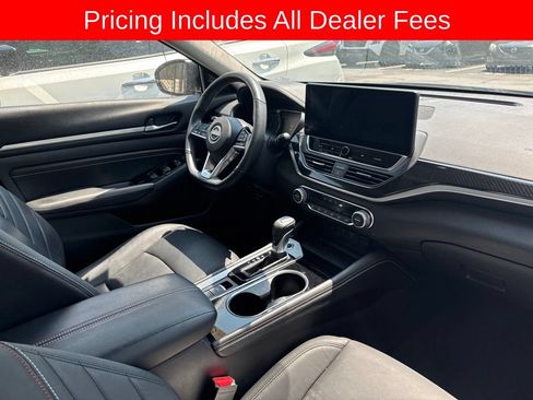 Certified 2023 Nissan Altima 2.0 SR FWD image 9