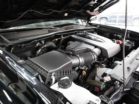 Used 2023 Toyota Tacoma TRD Sport w/ Advanced Technology Package image 31