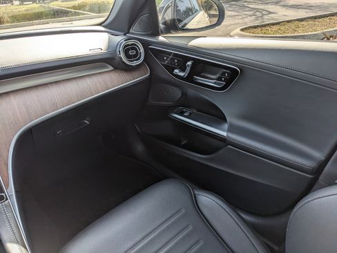 Used 2022 Mercedes-Benz C 300 Sedan image 14