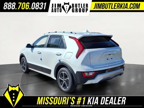 New 2026 Kia Niro EX FWD image 17