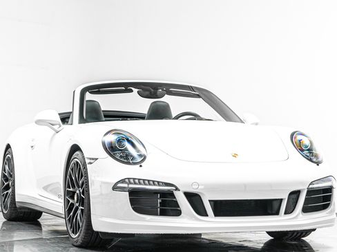 Used 2016 Porsche 911 Carrera 4 GTS AWD/4WD image 3