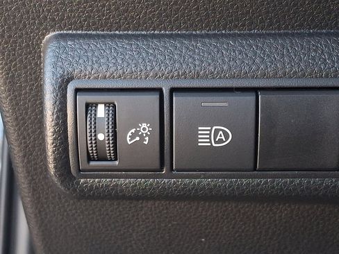 Certified 2025 Toyota Corolla LE image 25