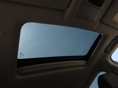 Certified 2026 Honda CR-V EX-L image 8