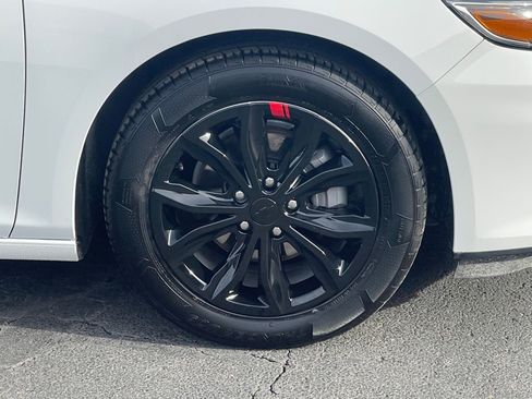 Used 2024 Chevrolet Malibu LT image 9