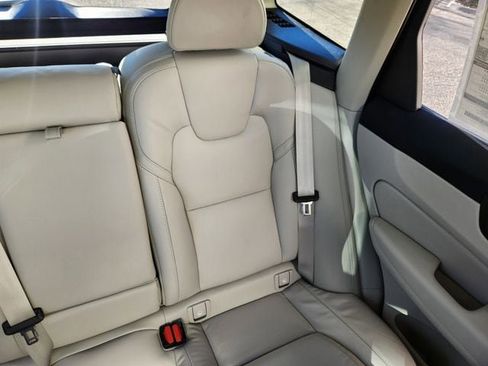 New 2026 Volvo XC60 B5 Ultra w/ Climate Package PRO image 15