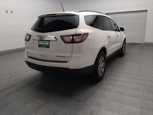 Used 2015 Chevrolet Traverse LT image 9