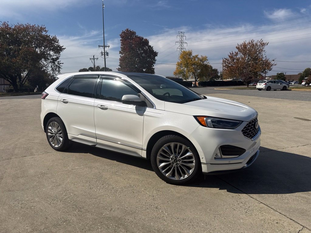 Used 2020 Ford Edge Titanium w/ Equipment Group 301A FWD image 14