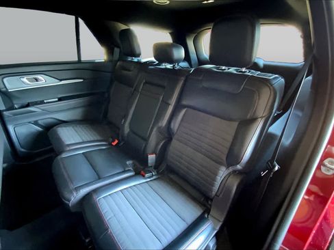 Used 2025 Ford Explorer ST-Line w/ Premium Package RWD image 20