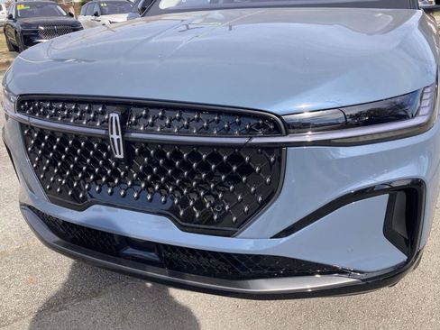 New 2026 Lincoln Nautilus Reserve image 10