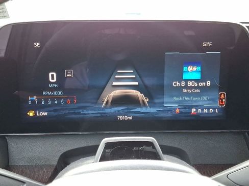 Used 2026 Chevrolet Traverse RS image 17