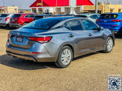 Used 2024 Nissan Sentra S FWD image 8