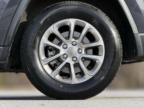 Used 2014 Jeep Grand Cherokee Limited image 18