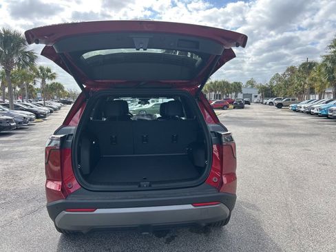 New 2026 Chevrolet Equinox LT w/ Convenience Package II AWD/4WD image 11