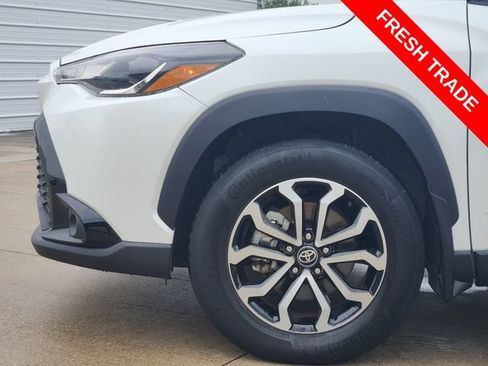 Used 2024 Toyota Corolla Cross AWD Hybrid image 8