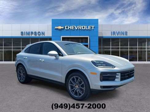 Used 2024 Porsche Cayenne Coupe AWD/4WD image 2