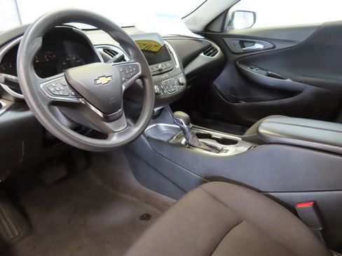 Used 2023 Chevrolet Malibu LT FWD image 4