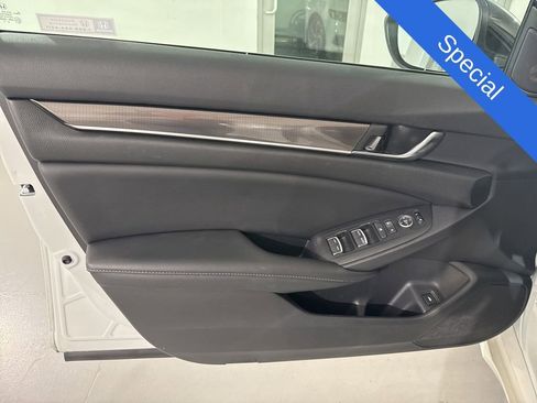 Used 2022 Honda Accord Sport image 18