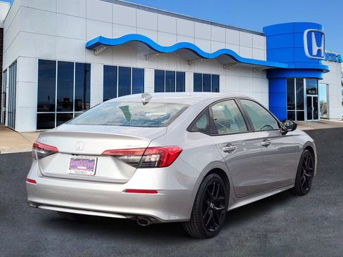 Used 2022 Honda Civic Sport image 5