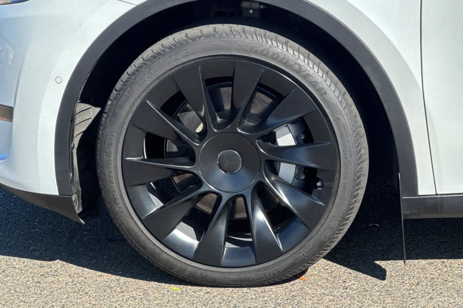 Used 2021 Tesla Model Y Long Range AWD/4WD image 30