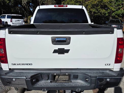 Used 2014 Chevrolet Silverado 2500 LTZ w/ LTZ Plus Package AWD/4WD image 7