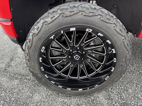 Used 2019 Chevrolet Silverado 1500 RST image 11