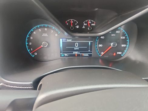 Used 2018 Chevrolet Colorado Z71 AWD/4WD image 12