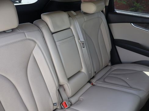 Used 2019 Lincoln Nautilus Reserve AWD/4WD image 26
