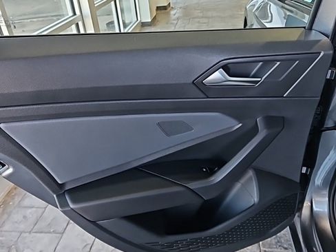 Used 2025 Volkswagen Jetta SEL image 20