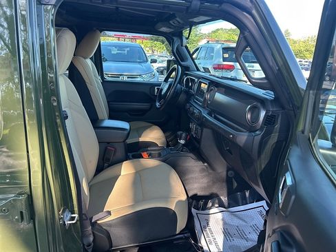 Used 2021 Jeep Wrangler Unlimited Sport image 44