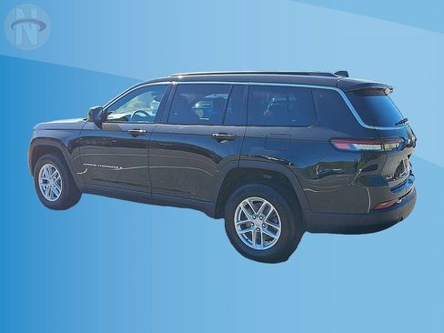 Used 2024 Jeep Grand Cherokee L Laredo AWD/4WD image 6