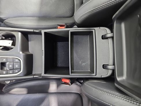 Used 2020 Hyundai Santa Fe Limited image 27