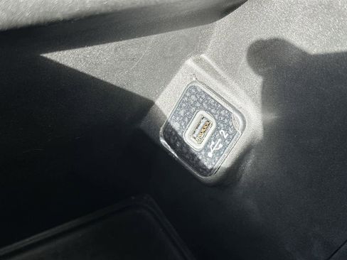 Used 2019 Jeep Wrangler Rubicon image 32