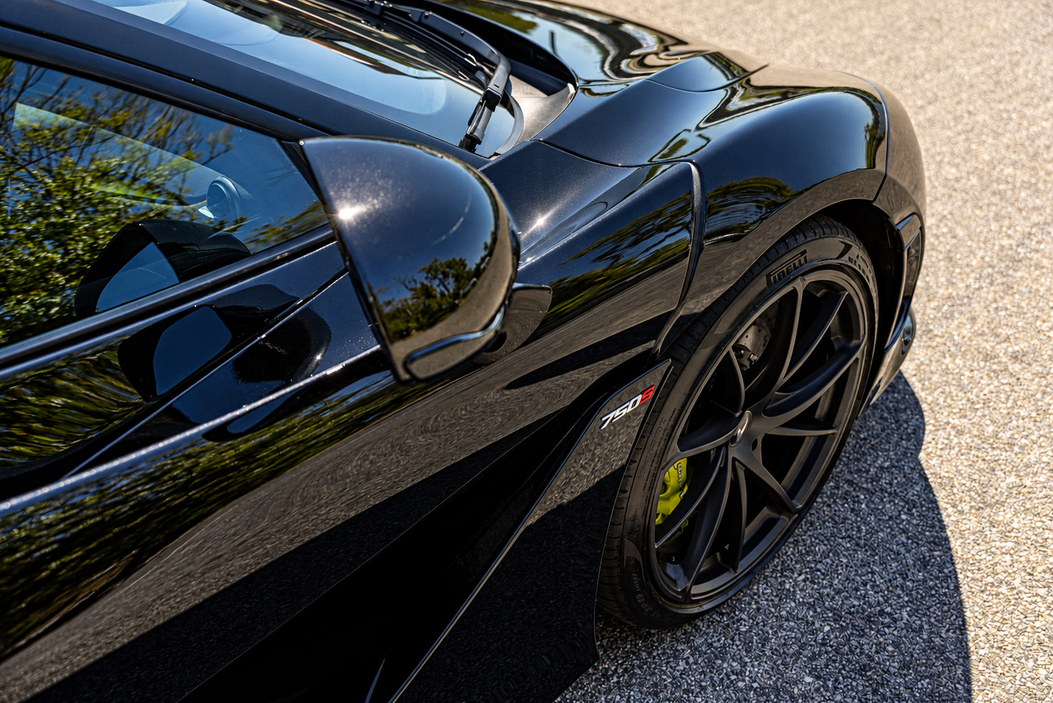 Used 2024 McLaren 750S RWD image 21