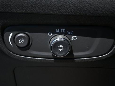 Used 2024 Buick Encore GX Preferred image 18