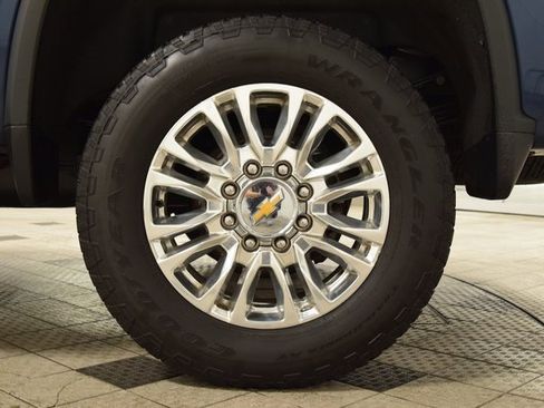 Used 2022 Chevrolet Silverado 3500 High Country image 27