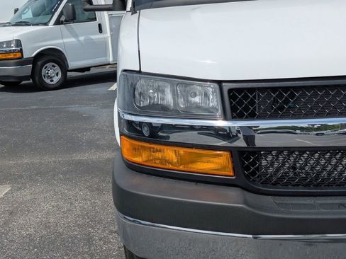 New 2025 Chevrolet Express 3500 w/ Power Convenience Package image 10