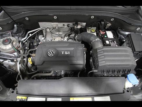 Certified 2020 Volkswagen Atlas Cross Sport SE AWD/4WD image 20