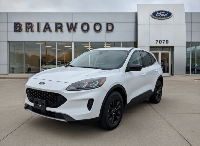 Used 2020 Ford Escape SE Sport AWD/4WD image 1