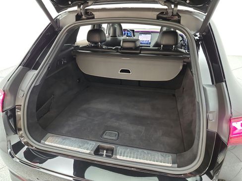Certified 2023 Mercedes-Benz EQE 350+ SUV w/ Exclusive Trim Package image 21