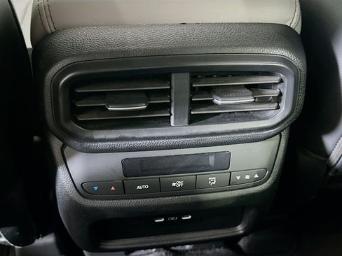Used 2025 Honda Pilot EX-L image 27